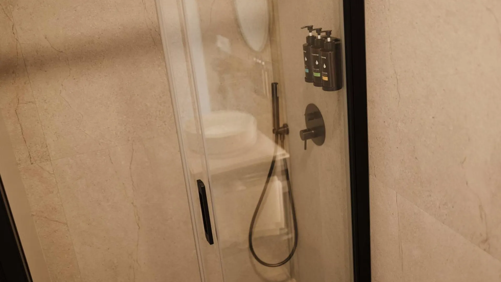 Paloma Suites Utrera Apartment